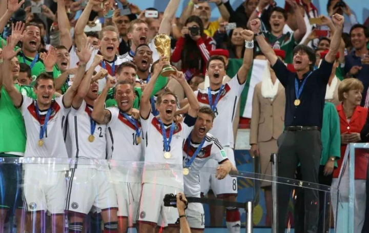 关于巴黎圣日耳曼内部会议纪要流出——窗口期复出首秀；国王杯使命明确；赛季目标并未改变的信息